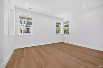 2450 Linwood Avenue, Santa Rosa, CA 95404 - Photo 30