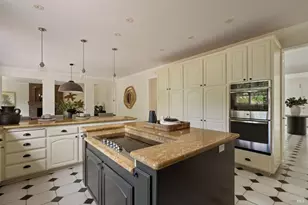 13 W Brooke Dr, Novato, CA 94947 - Photo 14