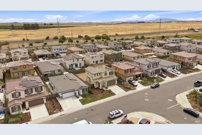 585 Shefford Drive, Vacaville, CA 95687 - Photo 10
