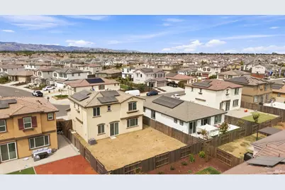 585 Shefford Drive, Vacaville, CA 95687 - Photo 46