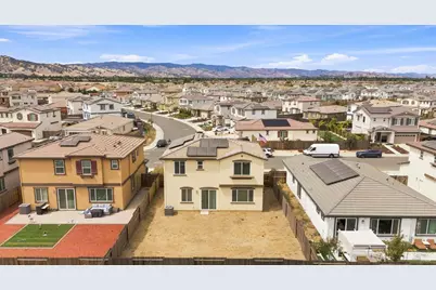 585 Shefford Drive, Vacaville, CA 95687 - Photo 48
