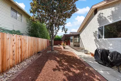 733 Marigold Drive, Fairfield, CA 94533 - Photo 34