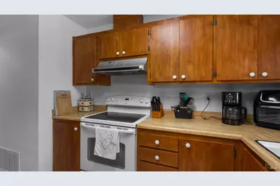 655 W Creekside Circle, Dixon, CA 95620 - Photo 16
