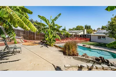 655 W Creekside Circle, Dixon, CA 95620 - Photo 48