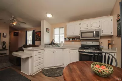 8 Mast Drive, Suisun City, CA 94585 - Photo 10