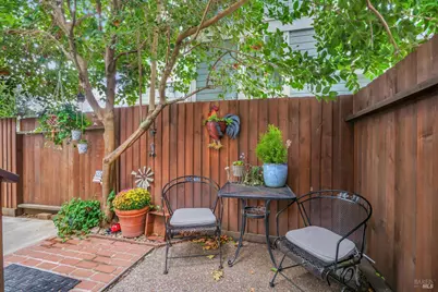 704 Almond Street, Suisun City, CA 94585 - Photo 20