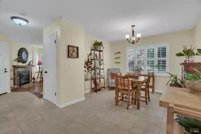704 Almond Street, Suisun City, CA 94585 - Photo 6