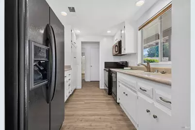 2 Valley Green Street, Santa Rosa, CA 95409 - Photo 6