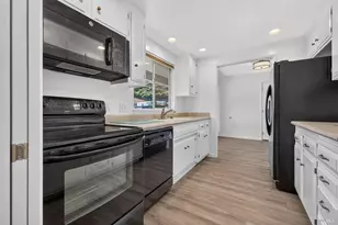 2 Valley Green St, Santa Rosa, CA 95409 - Photo 10