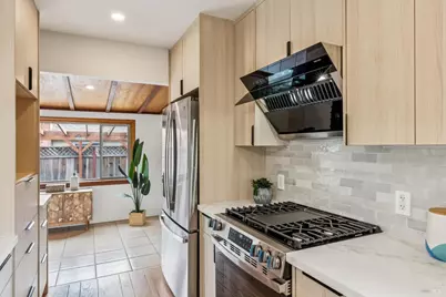 534 Rowland Boulevard, Novato, CA 94947 - Photo 16