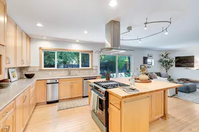 2140 Alejandro Drive, Santa Rosa, CA 95405 - Photo 18