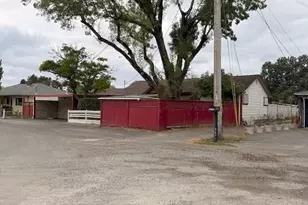 2283 W Hearn Ave, Santa Rosa, CA 95407 - Photo 1