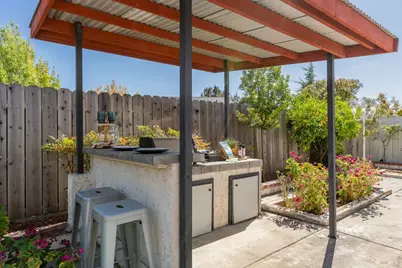860 Hanlon Way, Benicia, CA 94510 - Photo 68