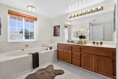 860 Hanlon Way, Benicia, CA 94510 - Photo 44