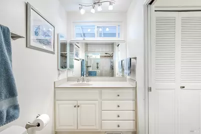 7125 Fairfield Drive, Santa Rosa, CA 95409 - Photo 24