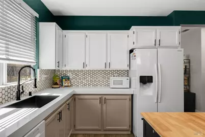 2452 Jadeite Way, Santa Rosa, CA 95404 - Photo 14