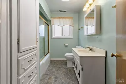 428 E I Street, Benicia, CA 94510 - Photo 20