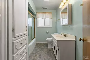 428 E I St, Benicia, CA 94510 - Photo 20