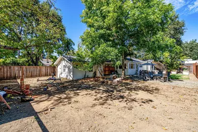 3750 Linda Vista Avenue, Napa, CA 94558 - Photo 32