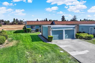 630 Yellowstone Drive, Vacaville, CA 95687 - Photo 2