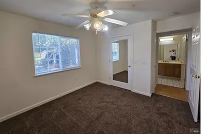 1501 La Esplanada Place #311, Santa Rosa, CA 95404 - Photo 2