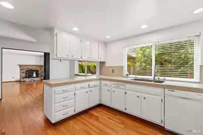 1818 Sherwood Court, Santa Rosa, CA 95405 - Photo 12