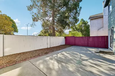 341 Ridgecrest Circle, Suisun City, CA 94585 - Photo 52