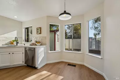 341 Ridgecrest Circle, Suisun City, CA 94585 - Photo 26