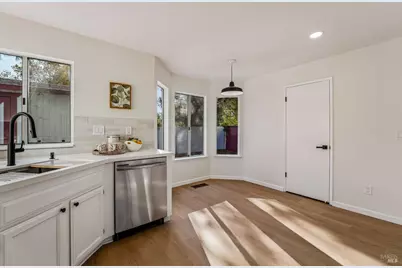 341 Ridgecrest Circle, Suisun City, CA 94585 - Photo 22