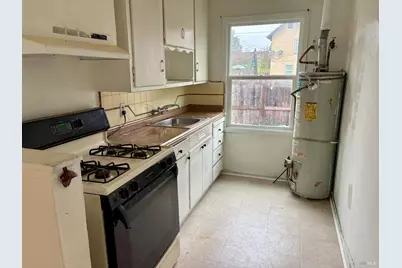 909 Hendley Street, Santa Rosa, CA 95404 - Photo 16