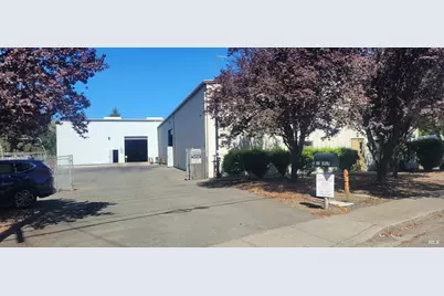33 S University Street, Healdsburg, CA 95448 - Photo 1