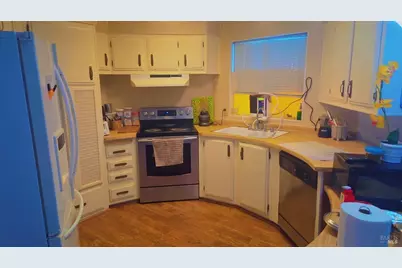 1597 Alamo Drive #152, Vacaville, CA 95687 - Photo 12