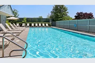 18012 Stanford Court, Sonoma, CA 95476 - Photo 12