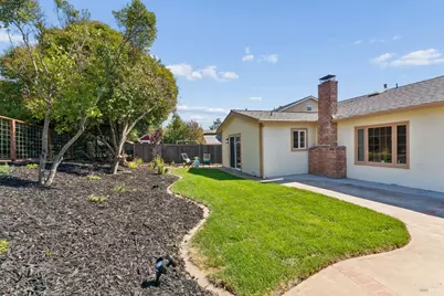 227 Baker Street, Benicia, CA 94510 - Photo 6