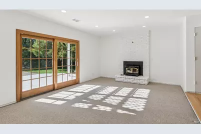 19214 Willow Lane, Sonoma, CA 95476 - Photo 16
