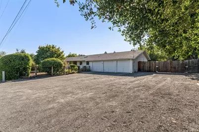 19214 Willow Lane, Sonoma, CA 95476 - Photo 2