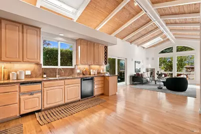 16 Aqua Vista Drive, San Rafael, CA 94901 - Photo 14