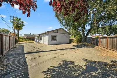 445 Windsor River Road, Windsor, CA 95492 - Photo 30