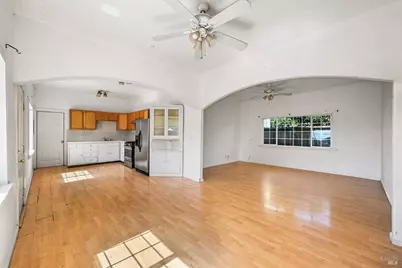 445 Windsor River Road, Windsor, CA 95492 - Photo 2