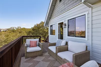 75 Atherton Oaks Drive, Novato, CA 94945 - Photo 16