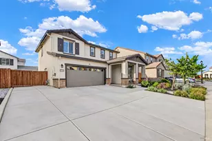 2035 Quiet Acres Ln, Dixon, CA 95620 - Photo 2