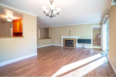 6401 Meadow Creek Lane, Santa Rosa, CA 95409 - Photo 8