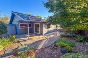 6401 Meadow Creek Ln, Santa Rosa, CA 95409 - Photo 32