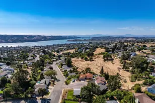 131 White Chapel Dr, Benicia, CA 94510 - Photo 8