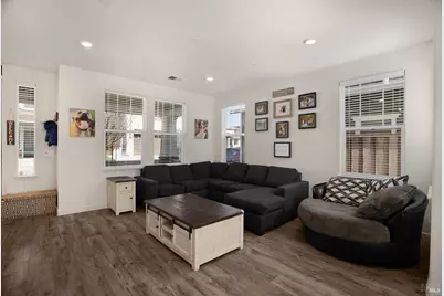 7465 Walker Way, Rohnert Park, CA 94928 - Photo 6