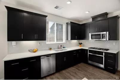7465 Walker Way, Rohnert Park, CA 94928 - Photo 10