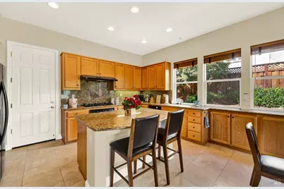 2921 Pebble Beach Circle, Fairfield, CA 94534 - Photo 18