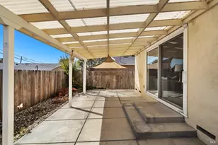 209 Sandalwood Ct, Vallejo, CA 94591 - Photo 34