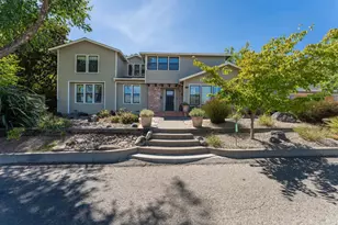 25 Highland Ct, Ukiah, CA 95482 - Photo 2