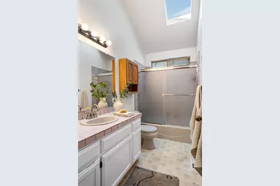 9323 Lakewood Drive, Windsor, CA 95492 - Photo 32